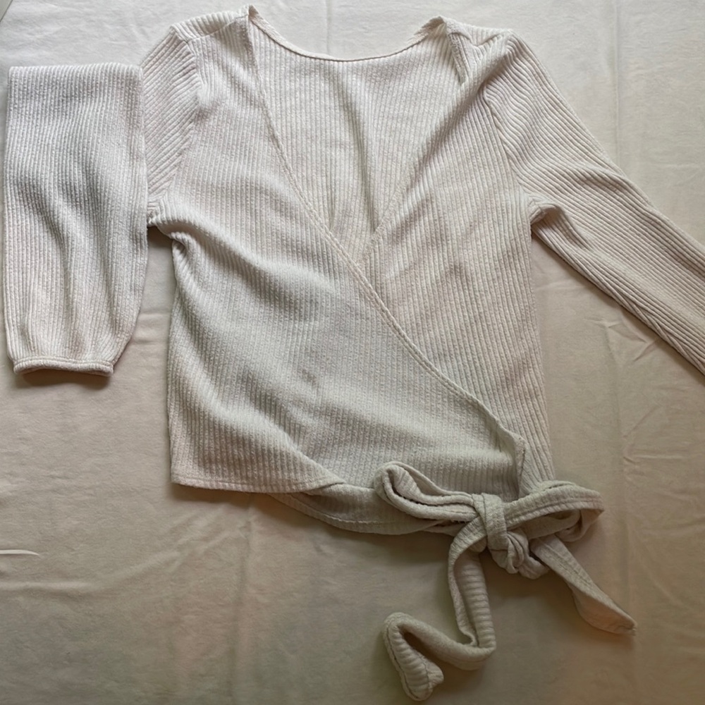 White wrap long sleeve soft sweater material